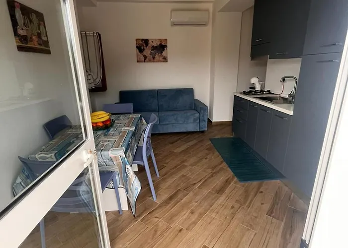 Mari E Monti Tatil Evi